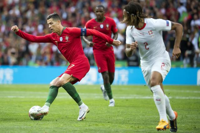 杨瀚森25+10青岛胜江苏 新疆力克广厦取11连胜